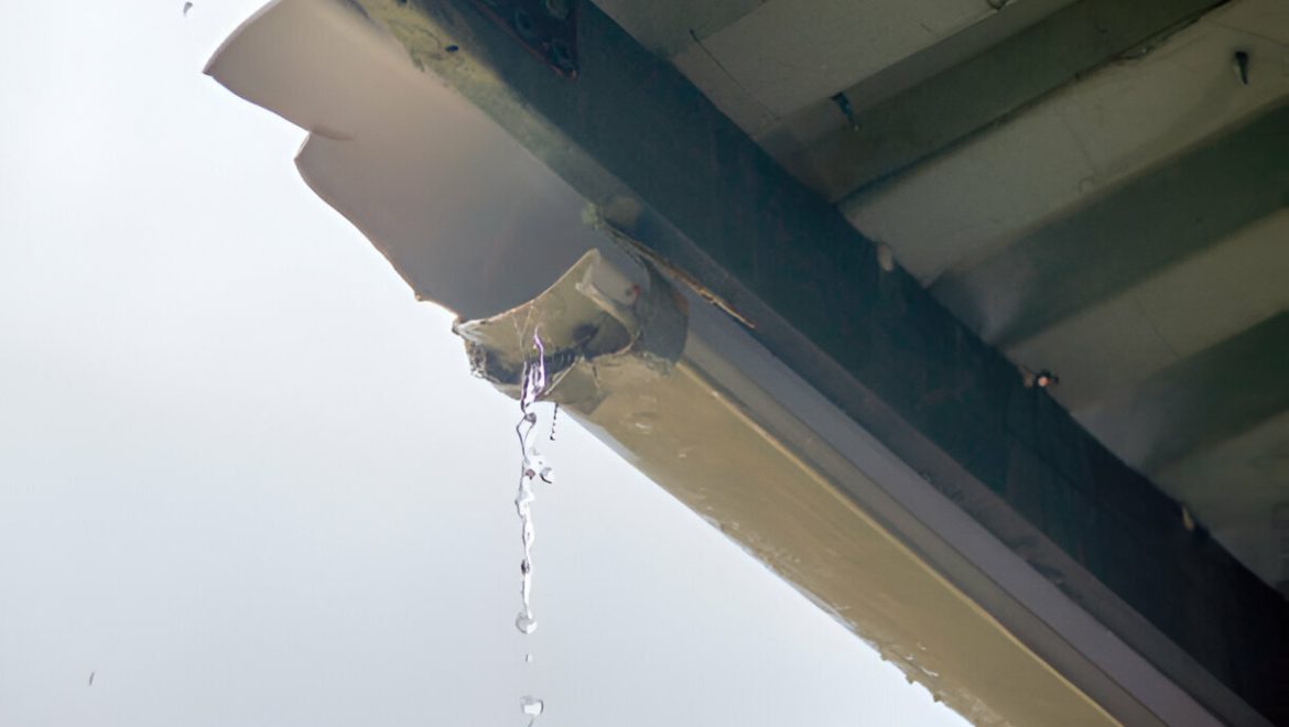 leaking gutter