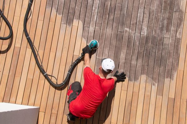 Deck cleaning and restoration