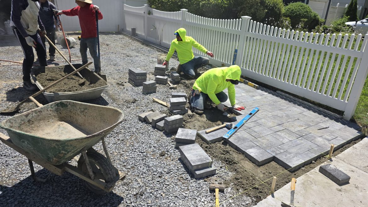 Elegant paver patio adding style and beauty to an outdoor space.