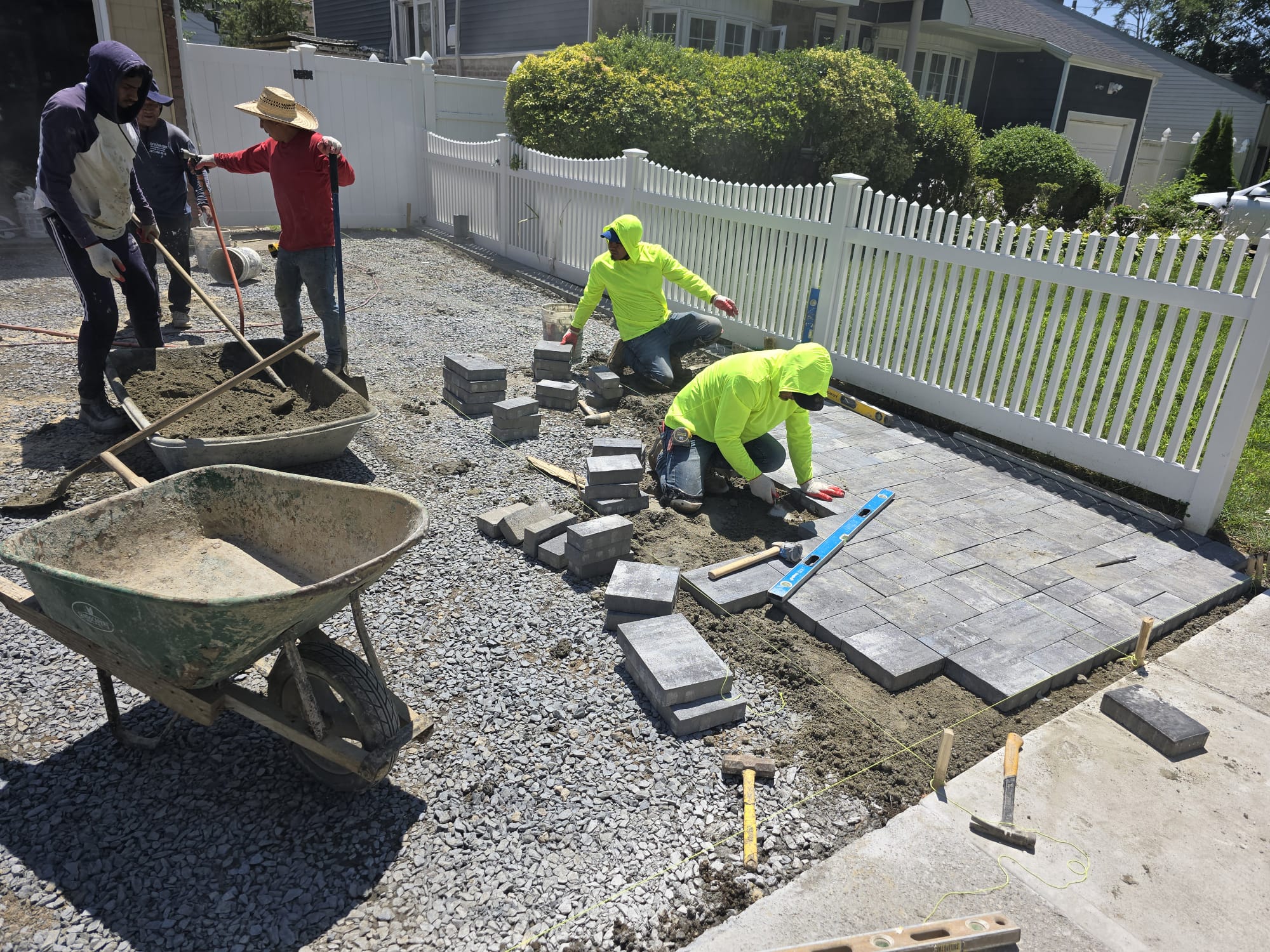 Elegant paver patio adding style and beauty to an outdoor space.